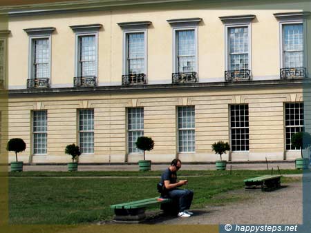 photo of benches at the Charlottenburg Palace grounds in Berlin